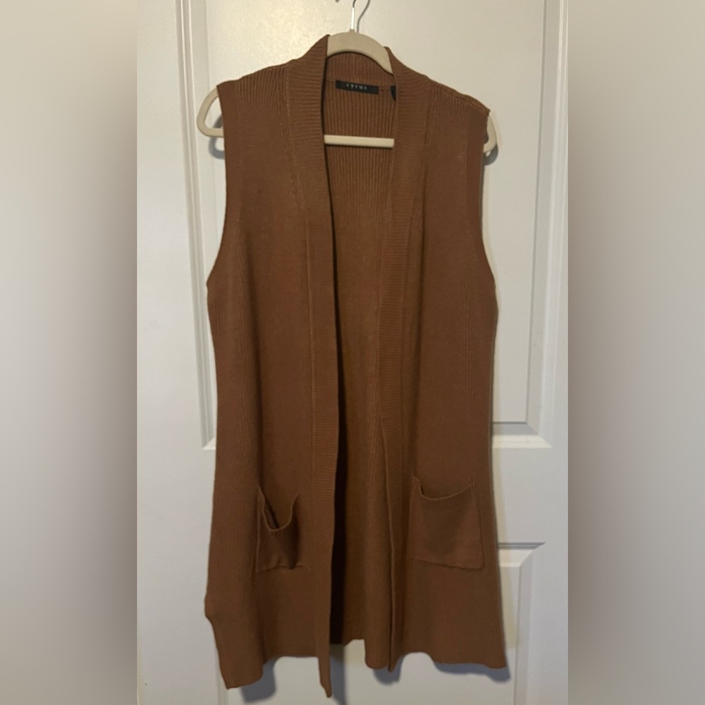 Cyrus Brown Sleeveless Cardigan
